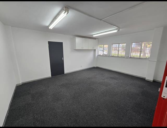 420M² WAREHOUSE TO LET IN MEADOWDALE